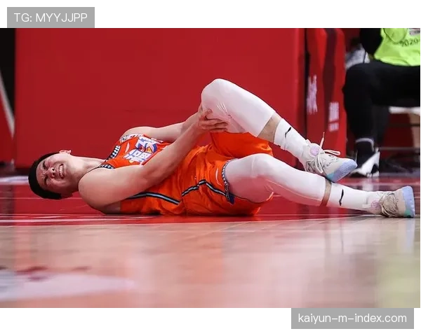 福建队进攻体系脆弱不堪 过度依赖外援单打缺乏团队配合